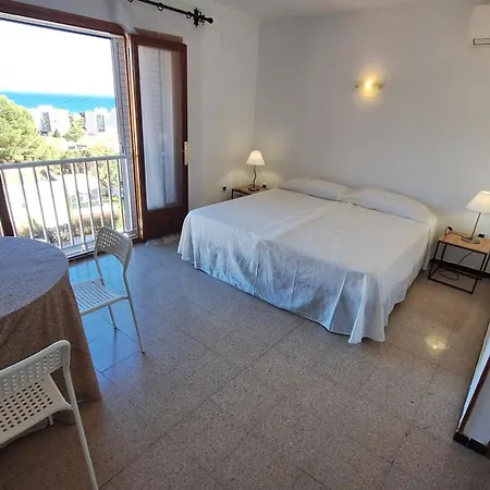 Mediterrania 21 Holiday home